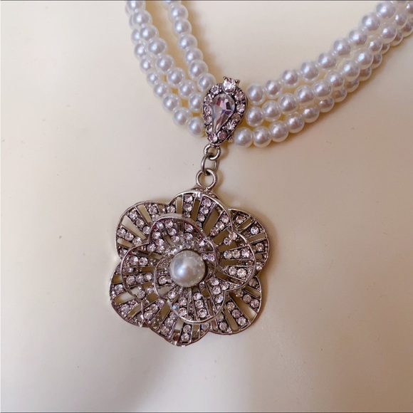 Nordstrom Triple Row of faux pearls and crystal with Camelia Pendant - Picture 12 of 12